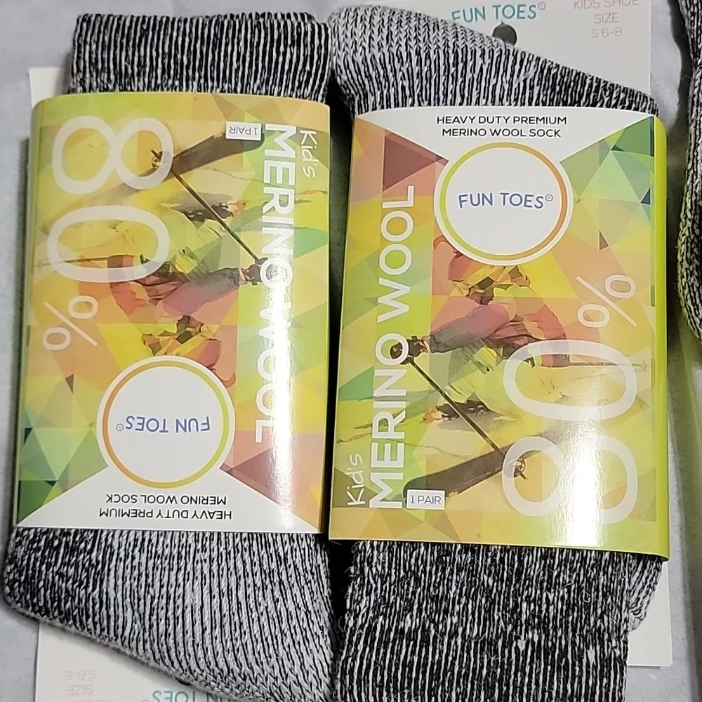 Nwt 3 Pair Merino Wool Fun Toes Kids Socks Cushioned Skiing Hiking Winter Snow